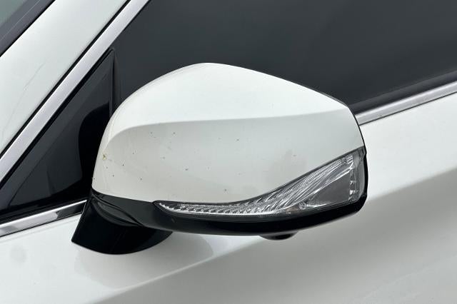 2022 INFINITI Q60 LUXE