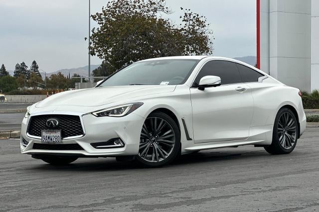 2022 INFINITI Q60 LUXE