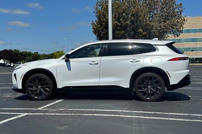 2025 Toyota Crown Signia Limited