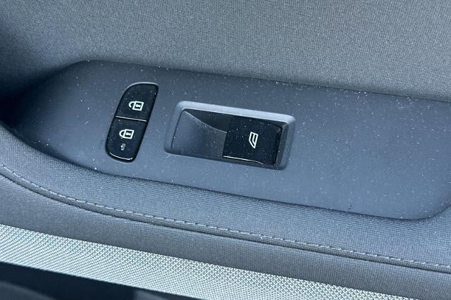 2024 POLESTAR 2 Base