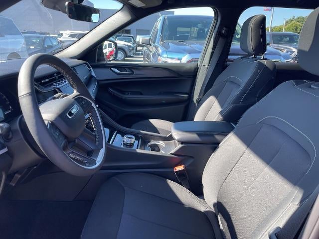 2025 Jeep Grand Cherokee Laredo X 4x2