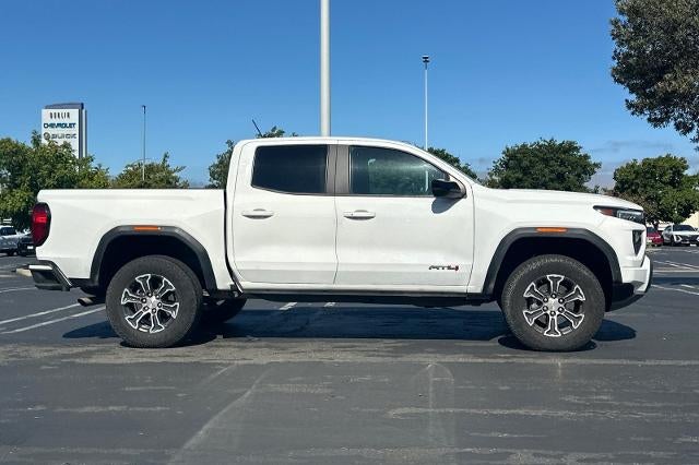 2023 GMC Canyon AT4