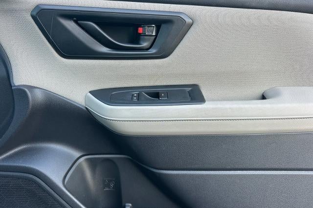 2025 Subaru Forester Base