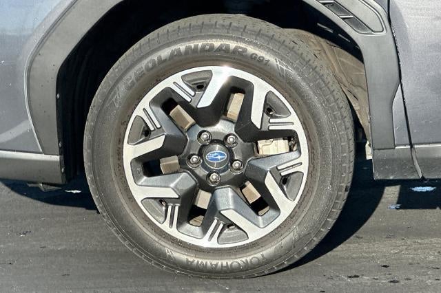 2025 Subaru Forester Base