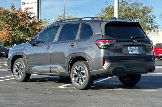 2025 Subaru Forester Base