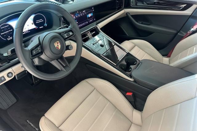 2025 Porsche Panamera Base