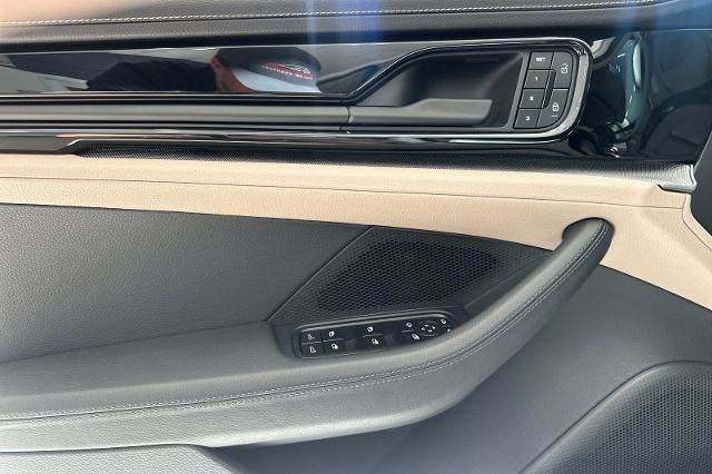 2025 Porsche Panamera Base