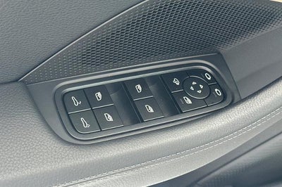 2025 Porsche Panamera Base