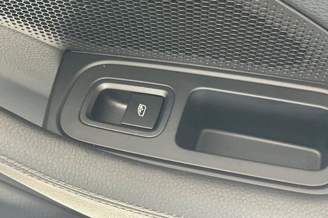 2025 Porsche Panamera Base