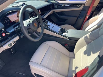 2025 Porsche Panamera Base