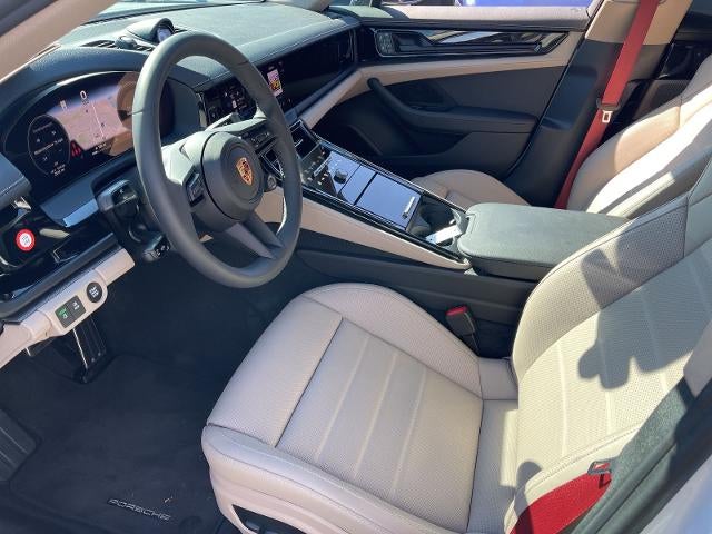 2025 Porsche Panamera Base