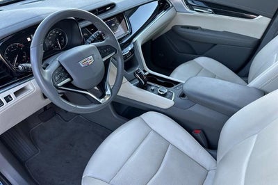 2025 Cadillac XT6 Premium Luxury