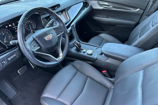2025 Cadillac XT6 Sport