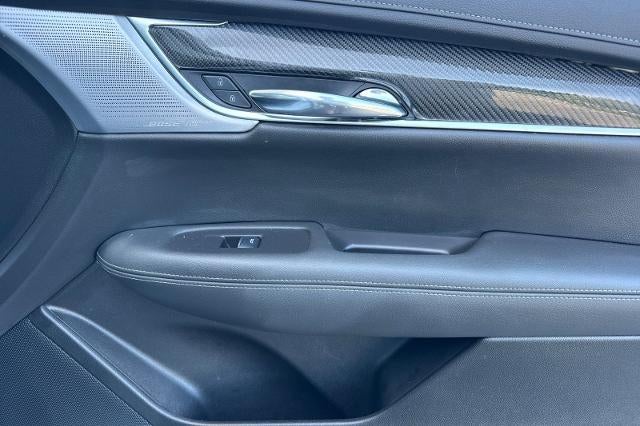2025 Cadillac XT6 Sport