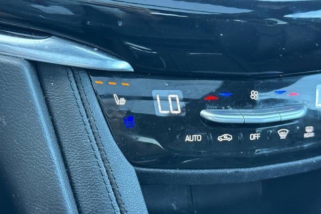 2025 Cadillac XT6 Sport