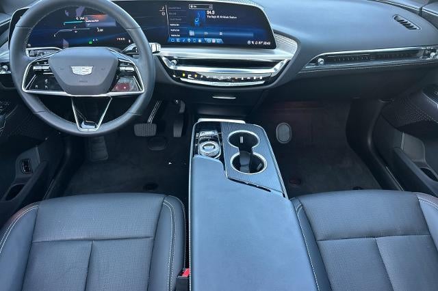2025 Cadillac LYRIQ Luxury 1