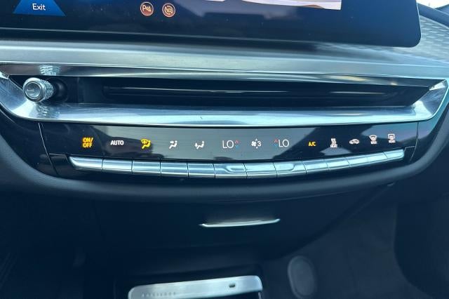 2025 Cadillac LYRIQ Luxury 1