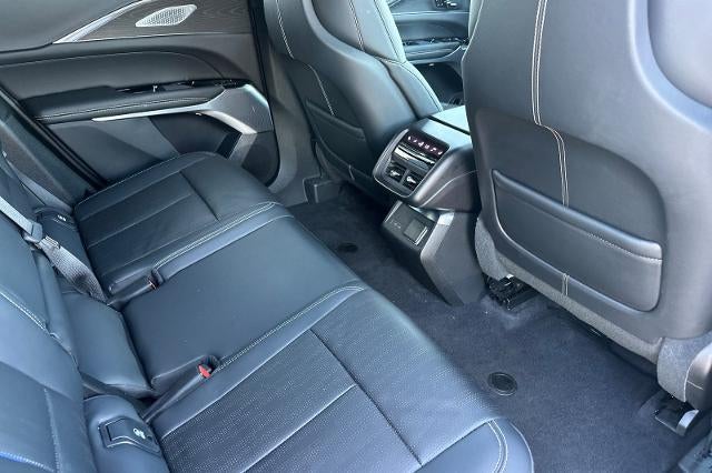 2024 Cadillac LYRIQ Sport 3