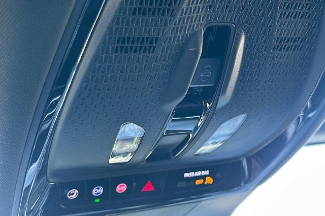 2024 Cadillac LYRIQ Sport 3