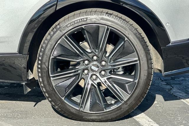 2024 Cadillac LYRIQ Sport 3