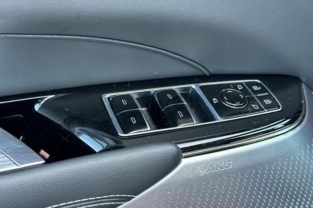 2026 Cadillac LYRIQ Signature Sport