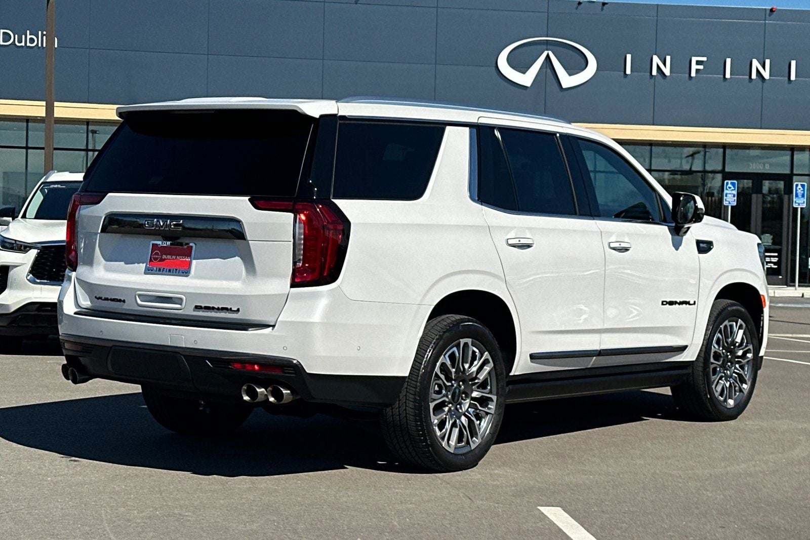 2023 GMC Yukon Denali Ultimate