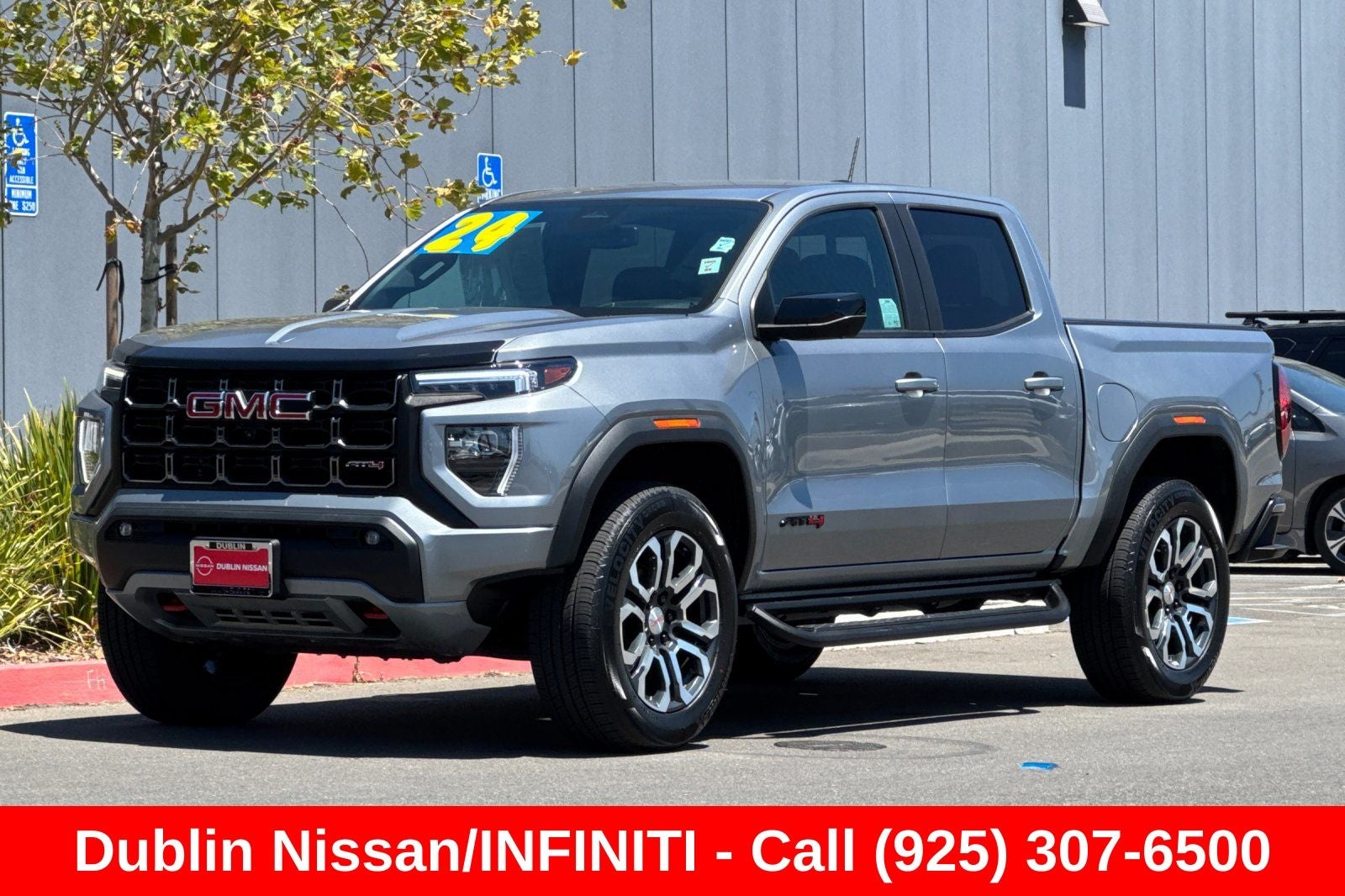 2024 GMC Canyon AT4