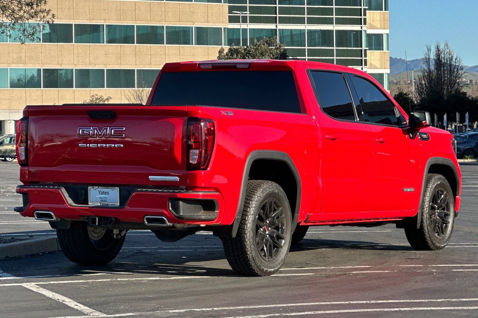 2025 GMC Sierra 1500 Elevation