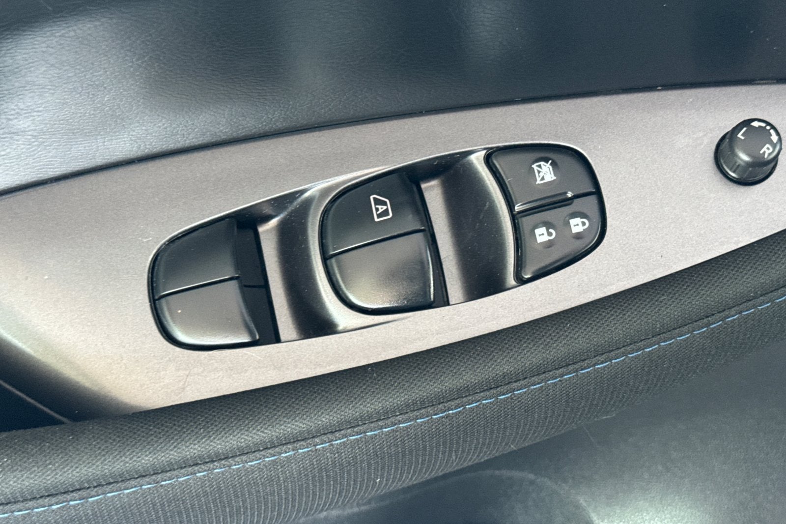 2025 Nissan Leaf S