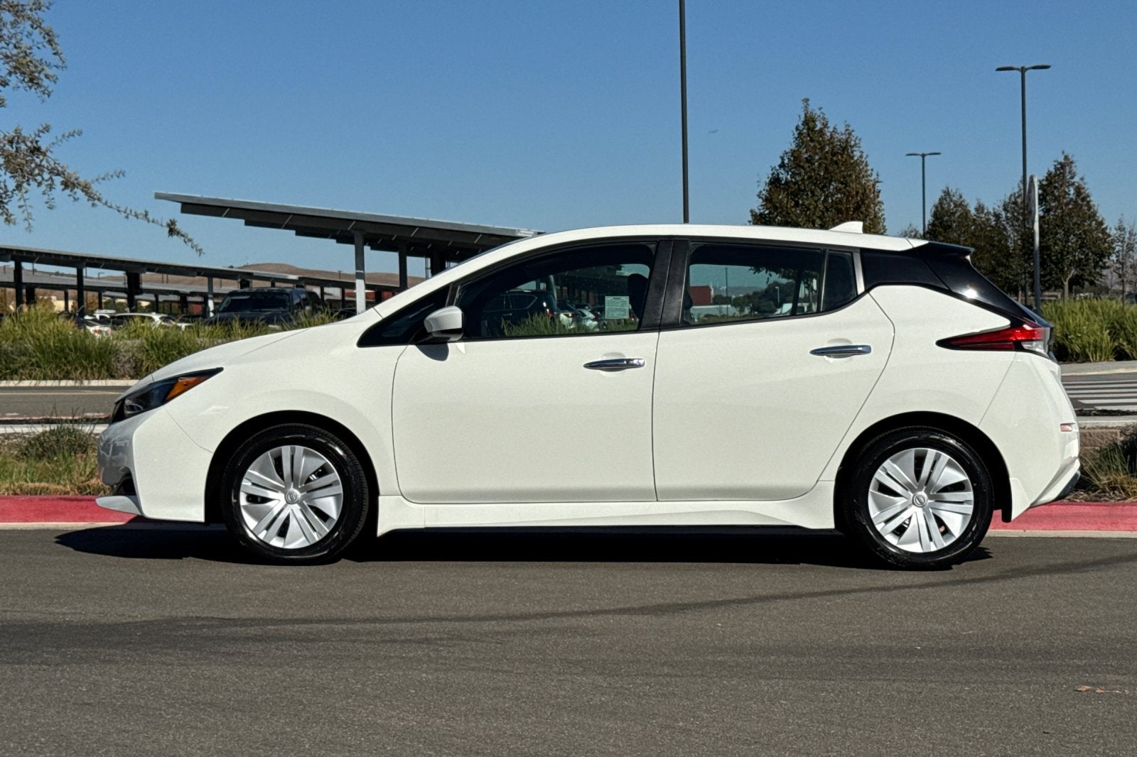 2025 Nissan Leaf S