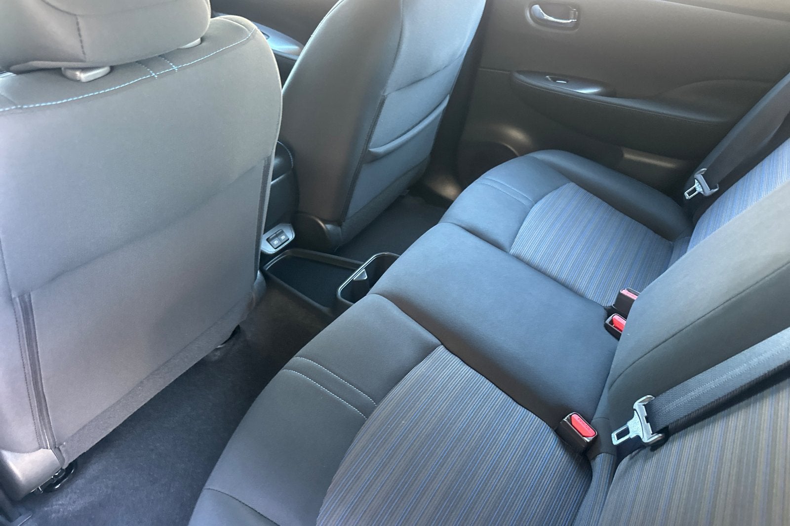 2025 Nissan Leaf S