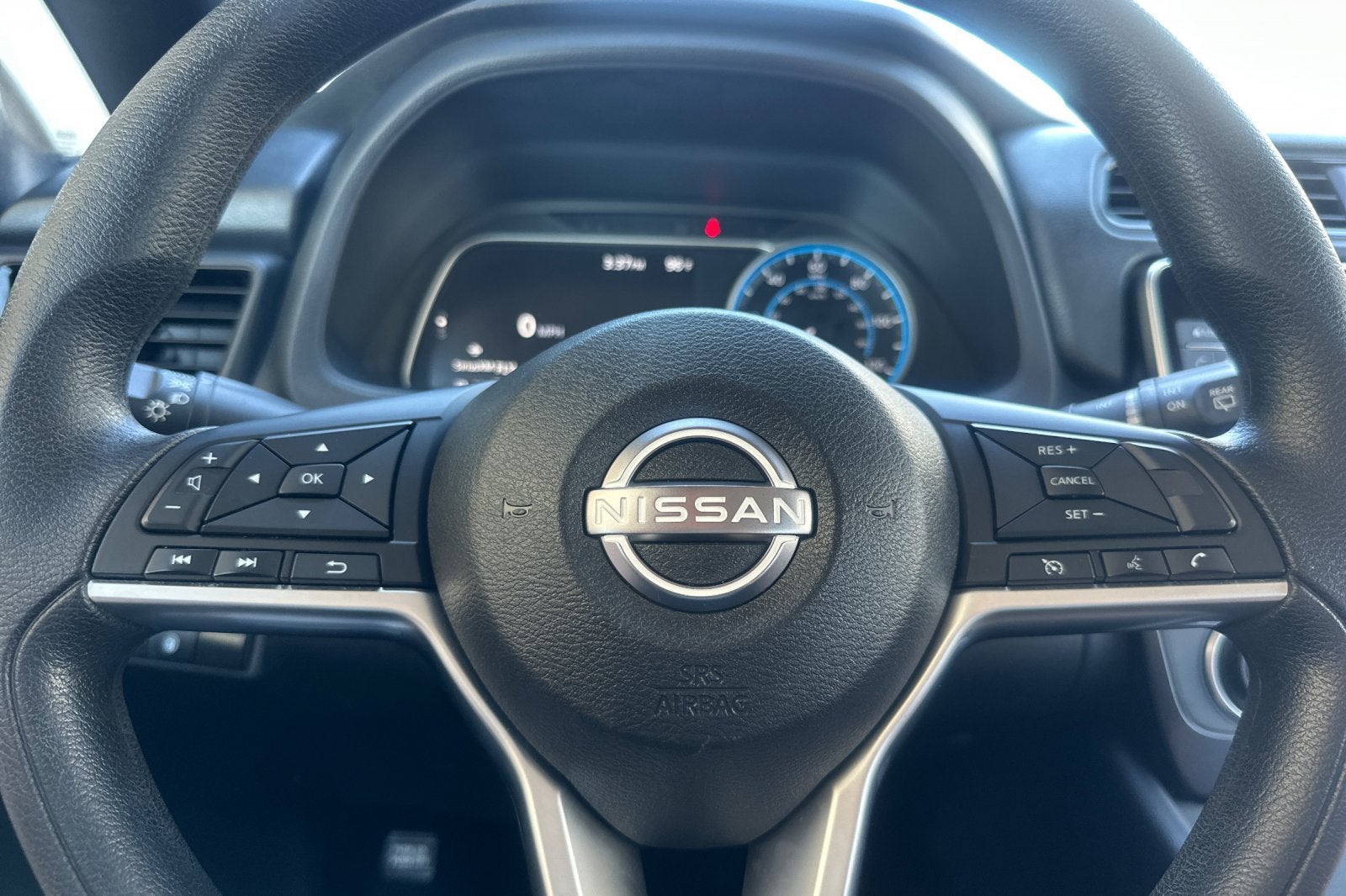 2025 Nissan Leaf S
