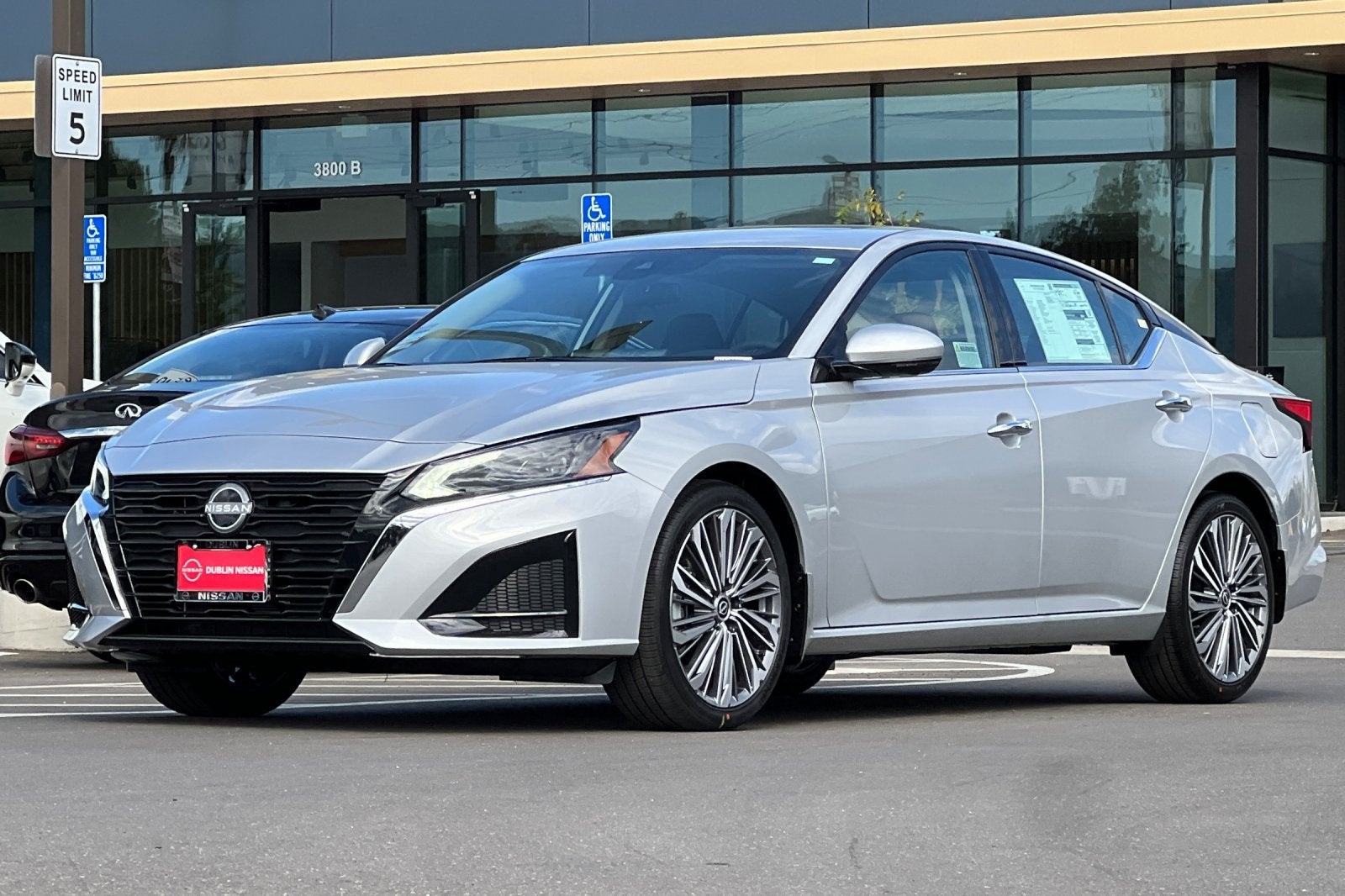 2025 Nissan Altima 2.5 SL