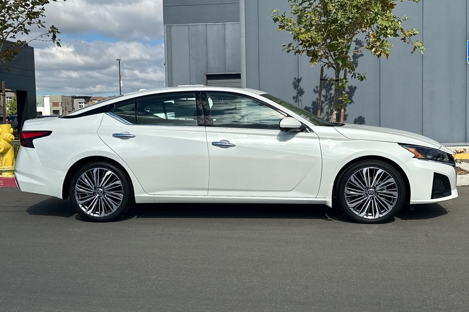 2025 Nissan Altima 2.5 SL