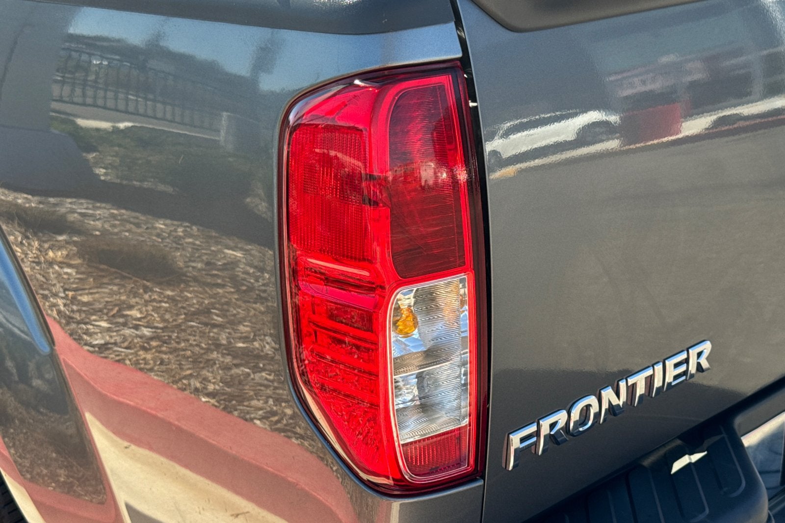 2017 Nissan Frontier SV