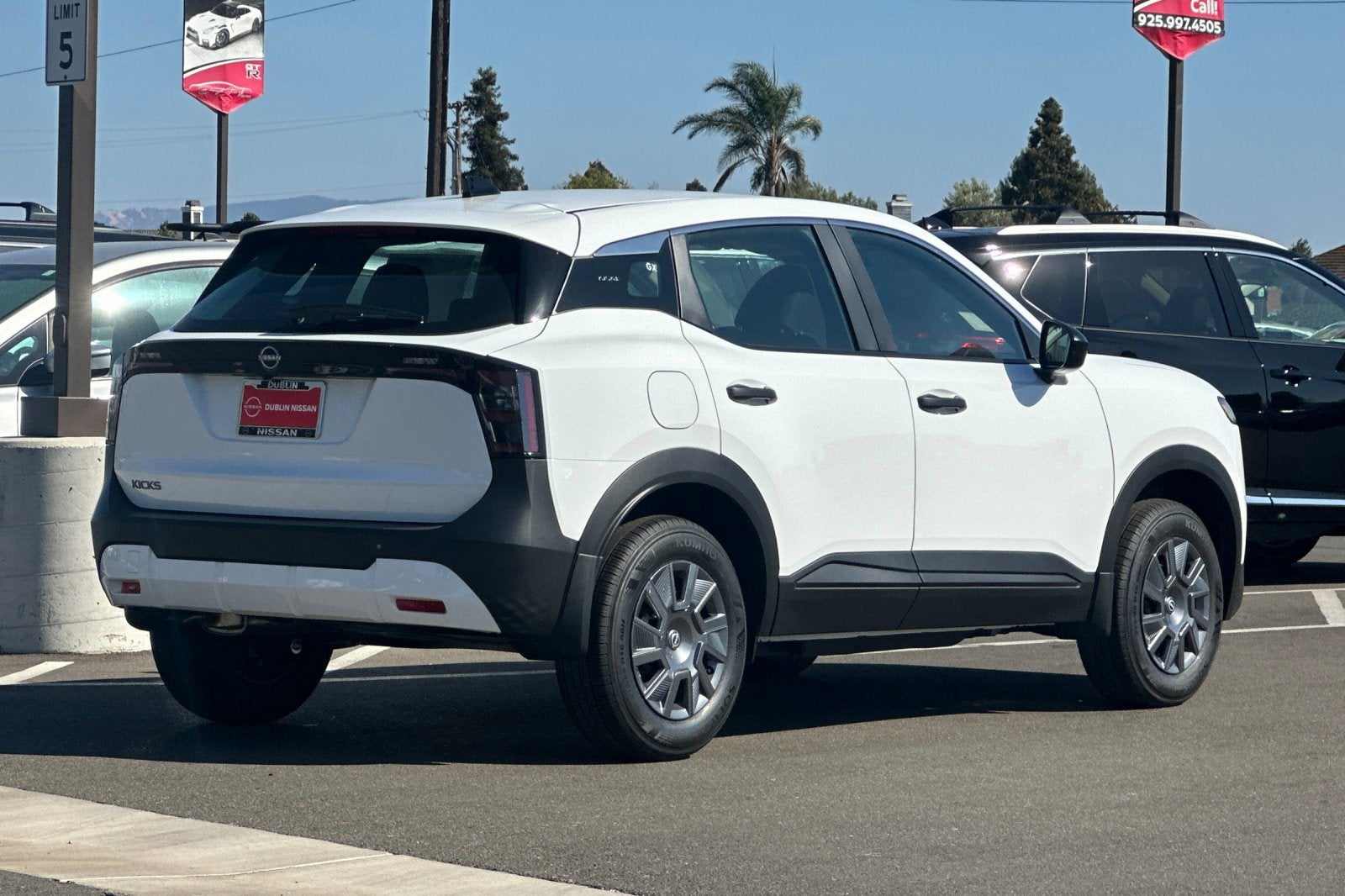 2027 Nissan Kicks S