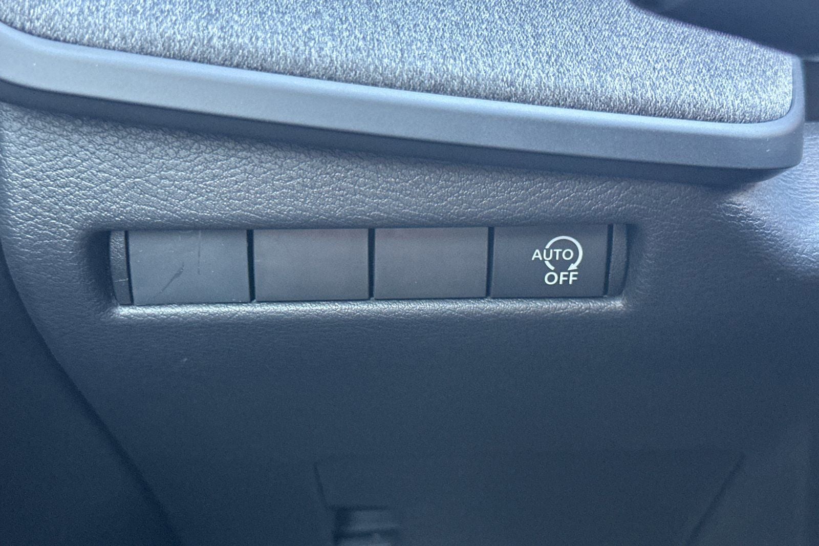 2027 Nissan Kicks S