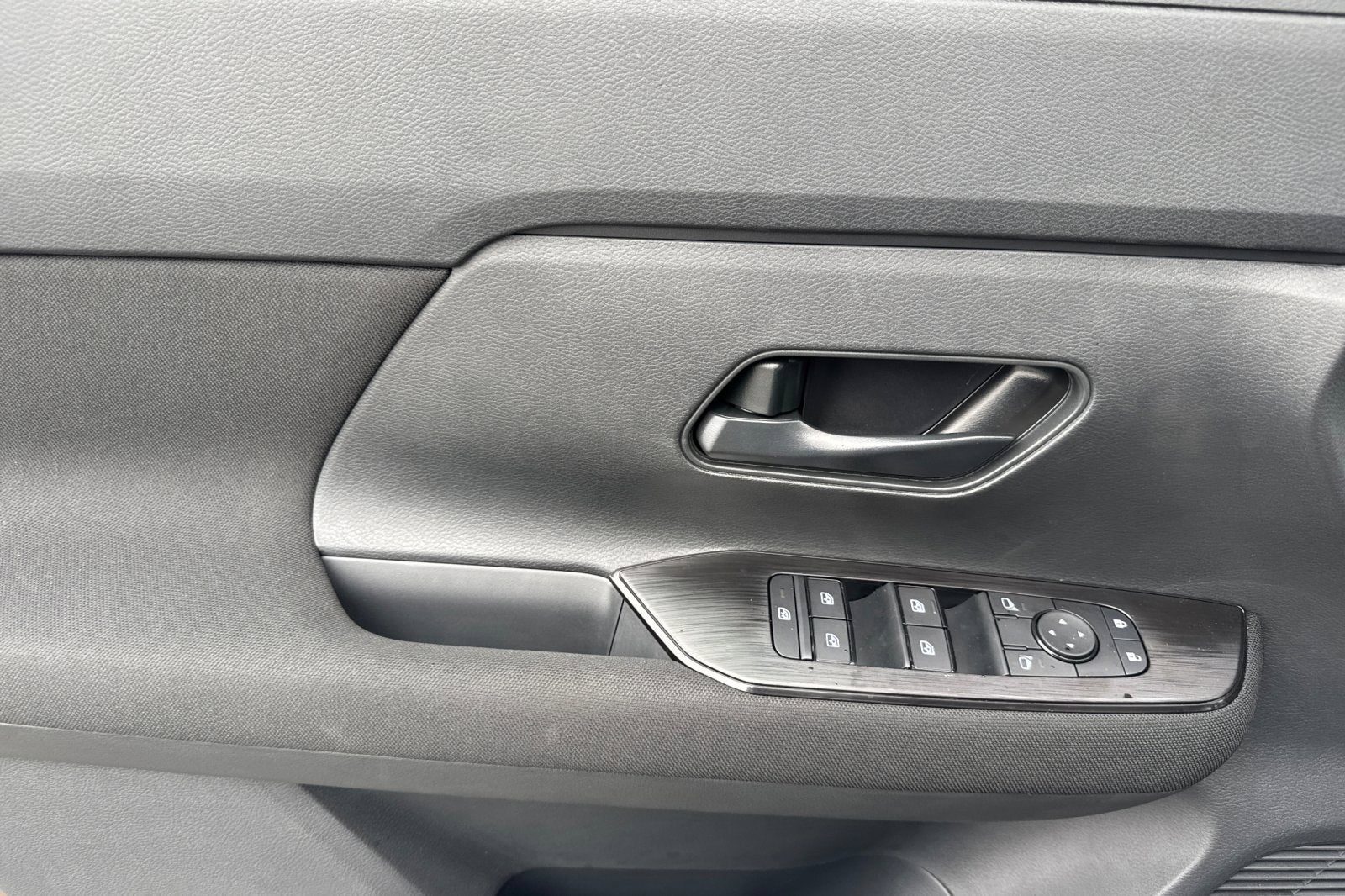 2027 Nissan Kicks S