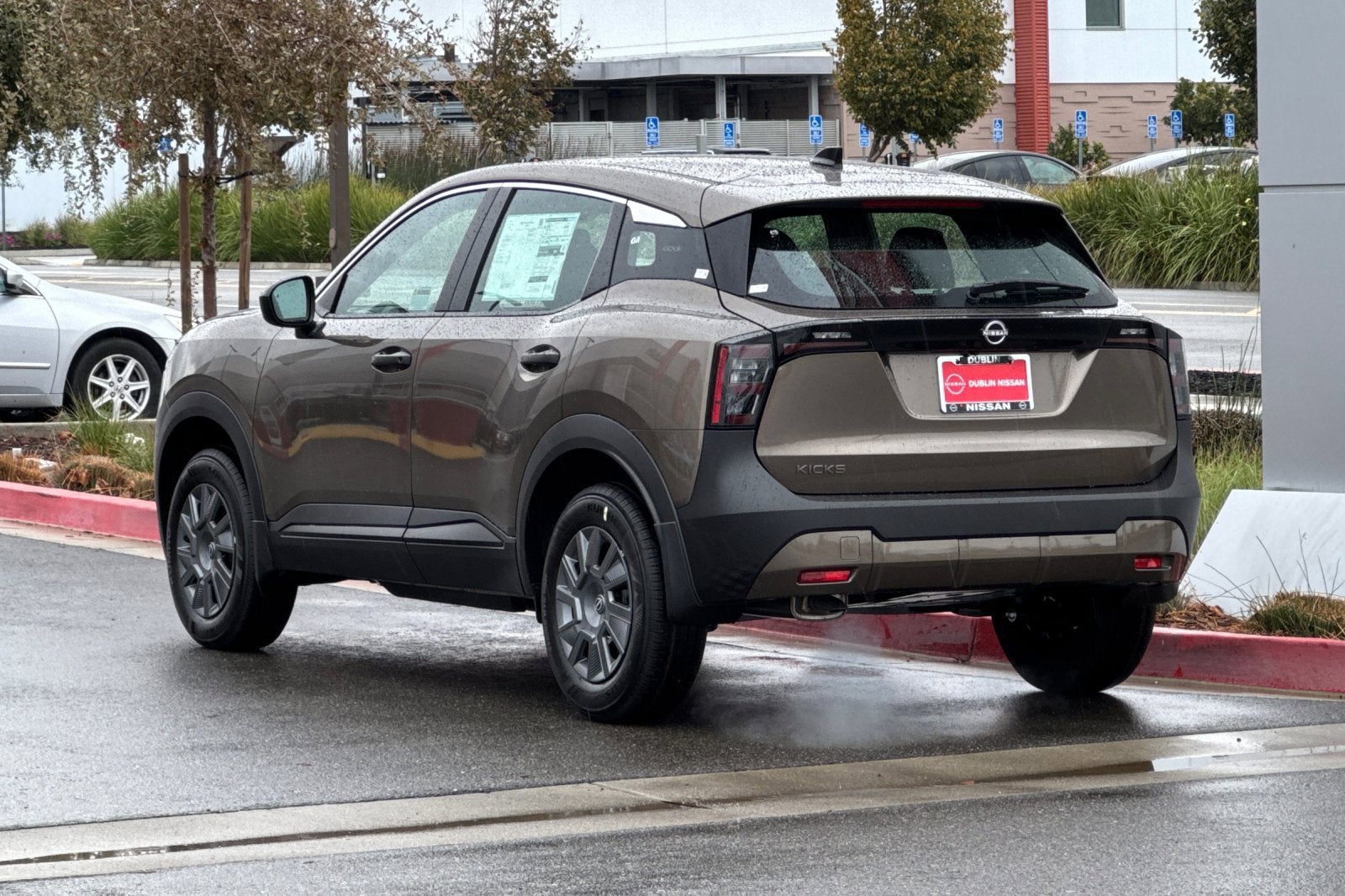 2027 Nissan Kicks S