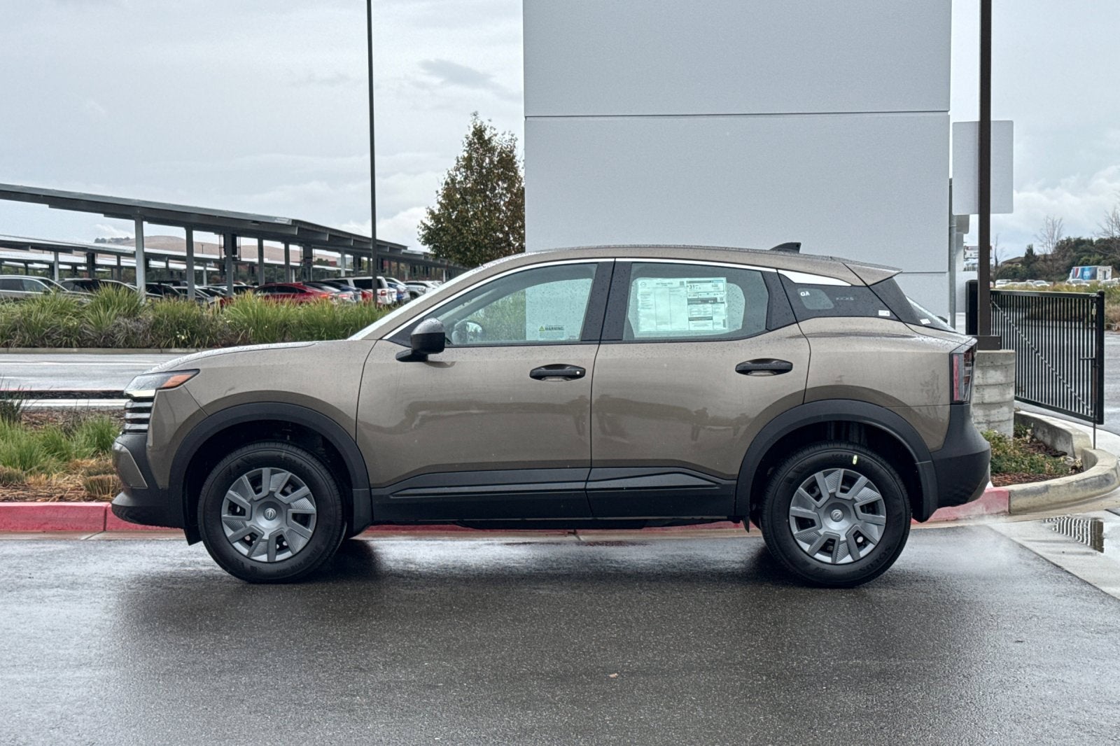2027 Nissan Kicks S