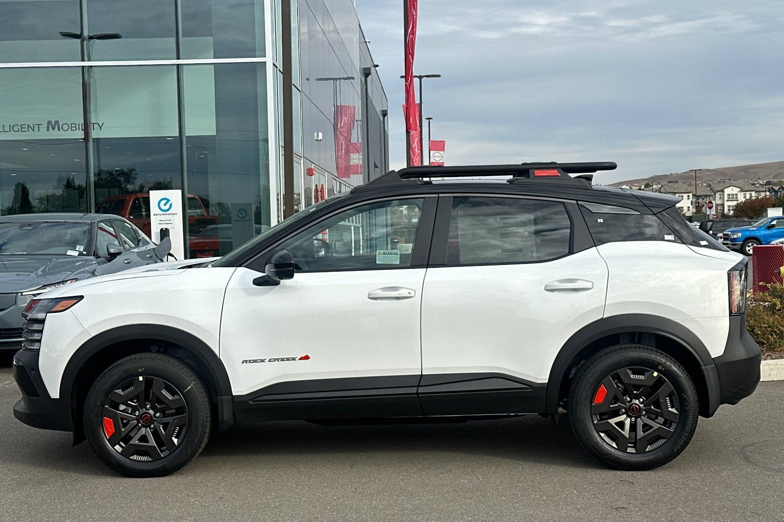 2027 Nissan Kicks SV