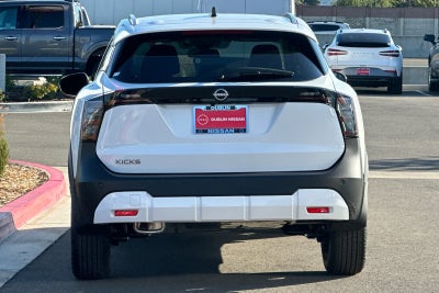 2026 Nissan Kicks SV