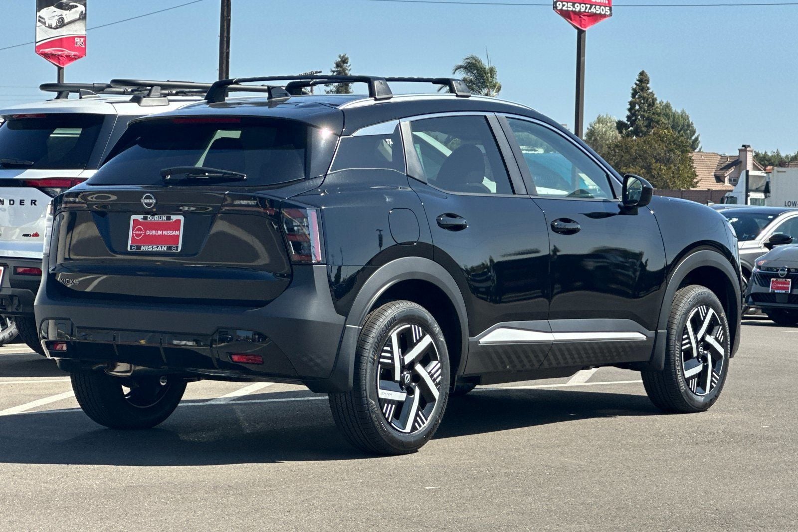 2027 Nissan Kicks SV