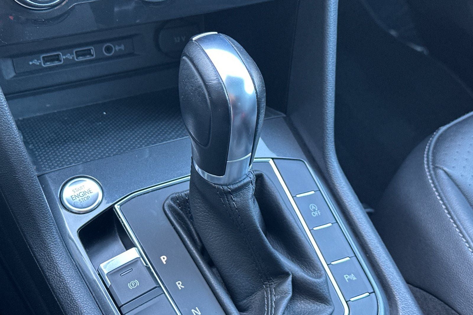 2019 Volkswagen Tiguan 2.0T SEL R-Line