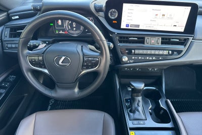 2025 Lexus ES 300h