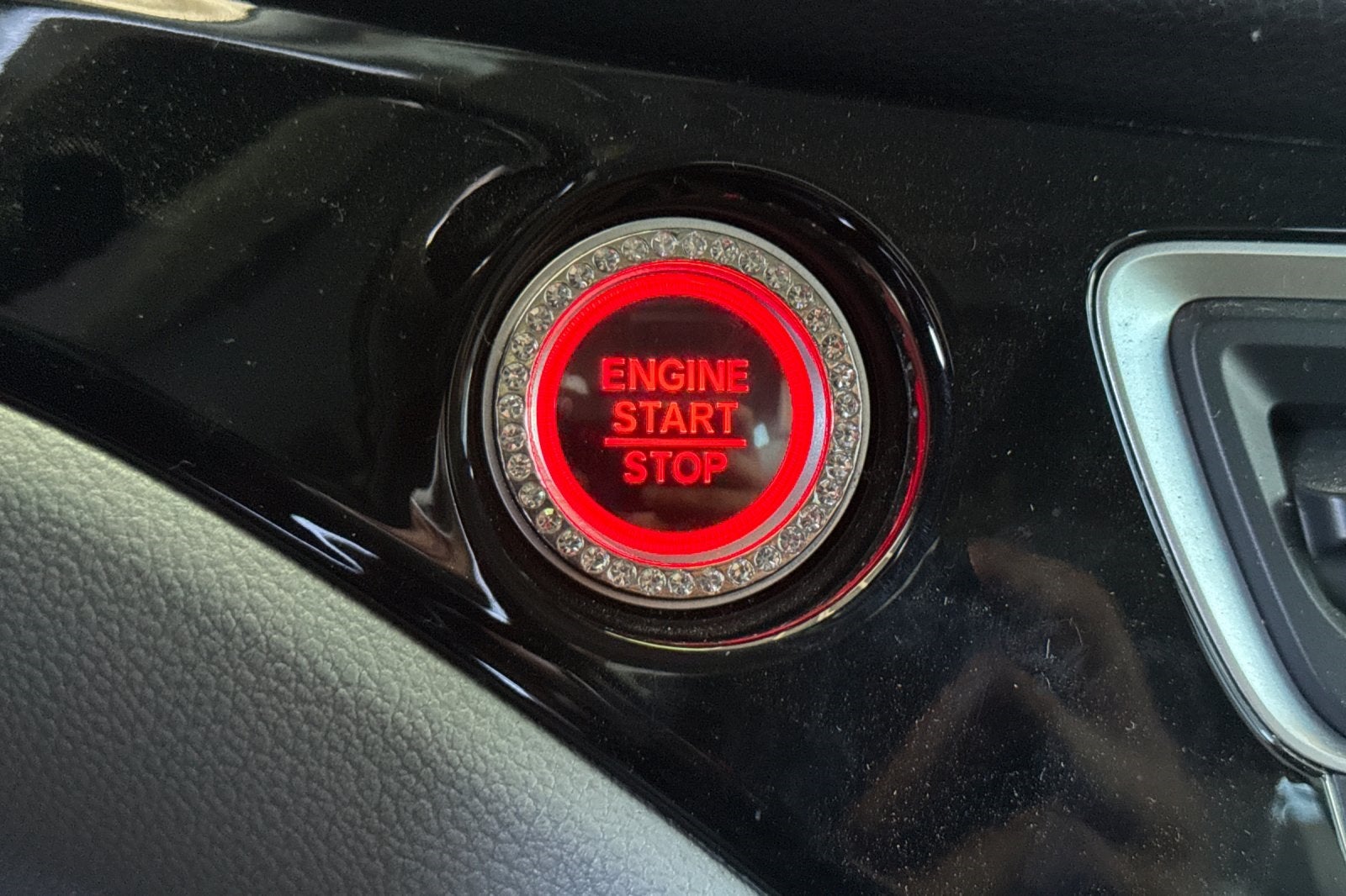 2022 Honda Pilot Touring 8 Passenger