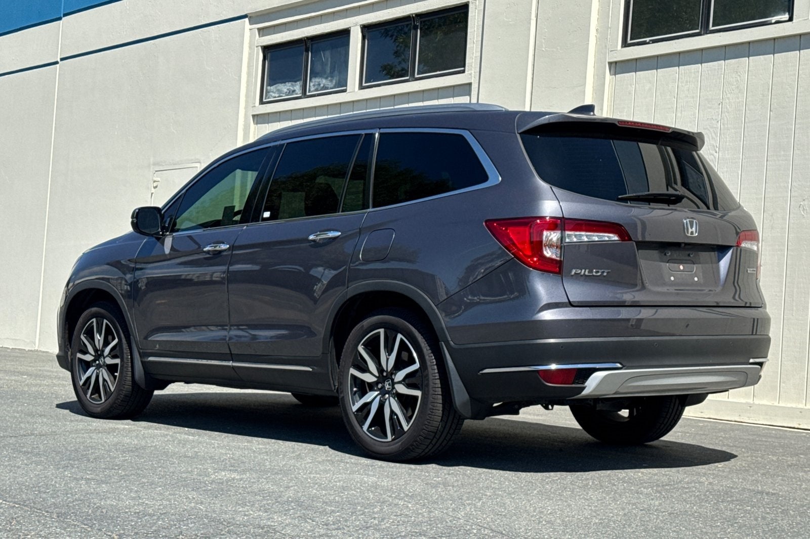 2022 Honda Pilot Touring 8 Passenger