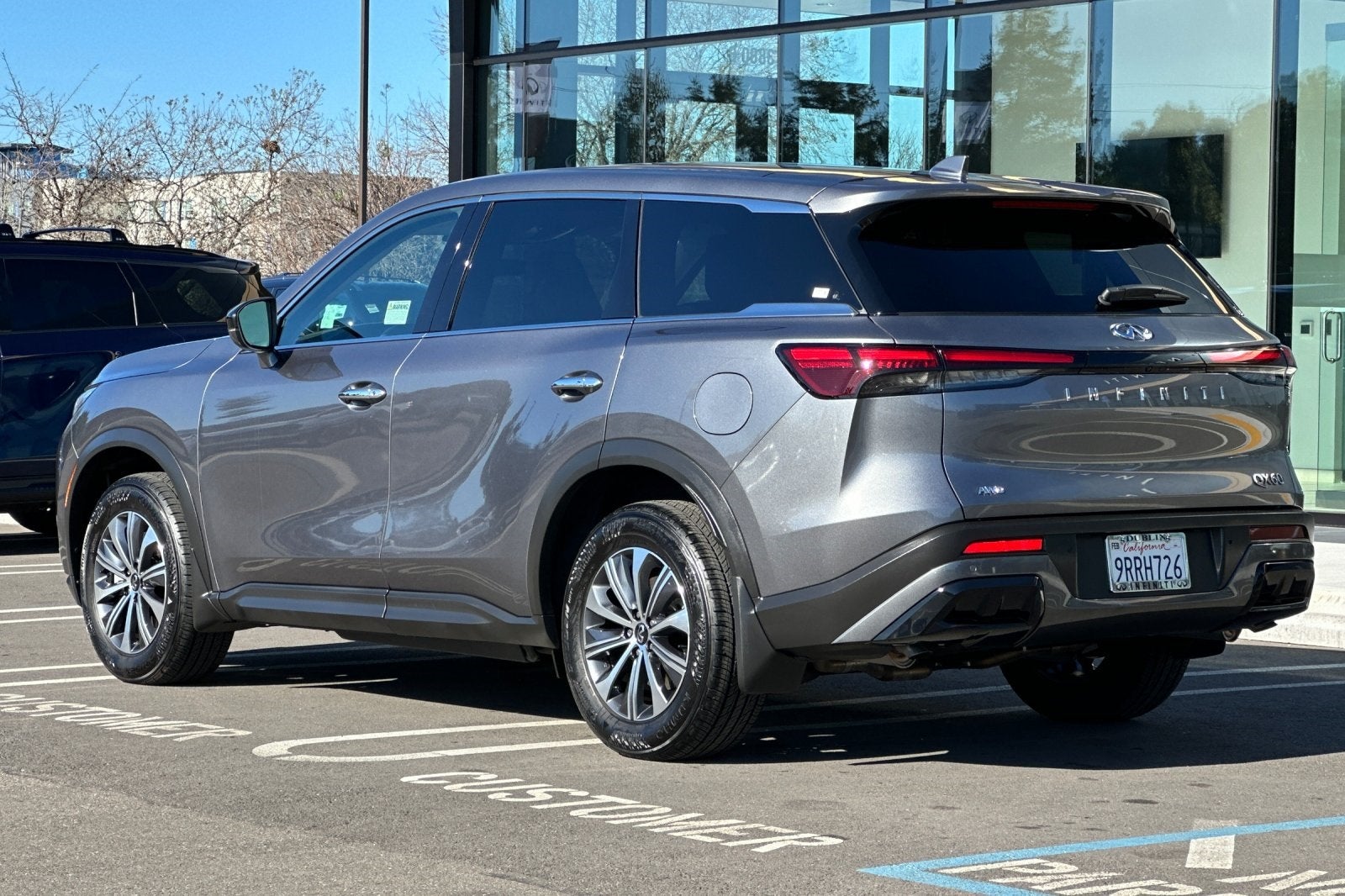 2025 INFINITI QX60 PURE