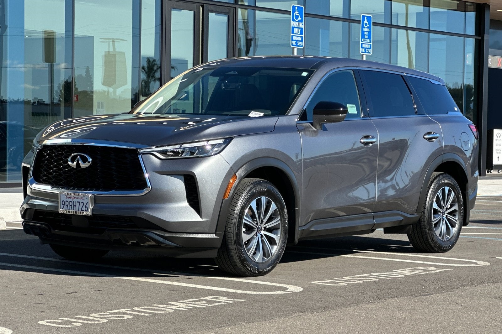 2025 INFINITI QX60 PURE