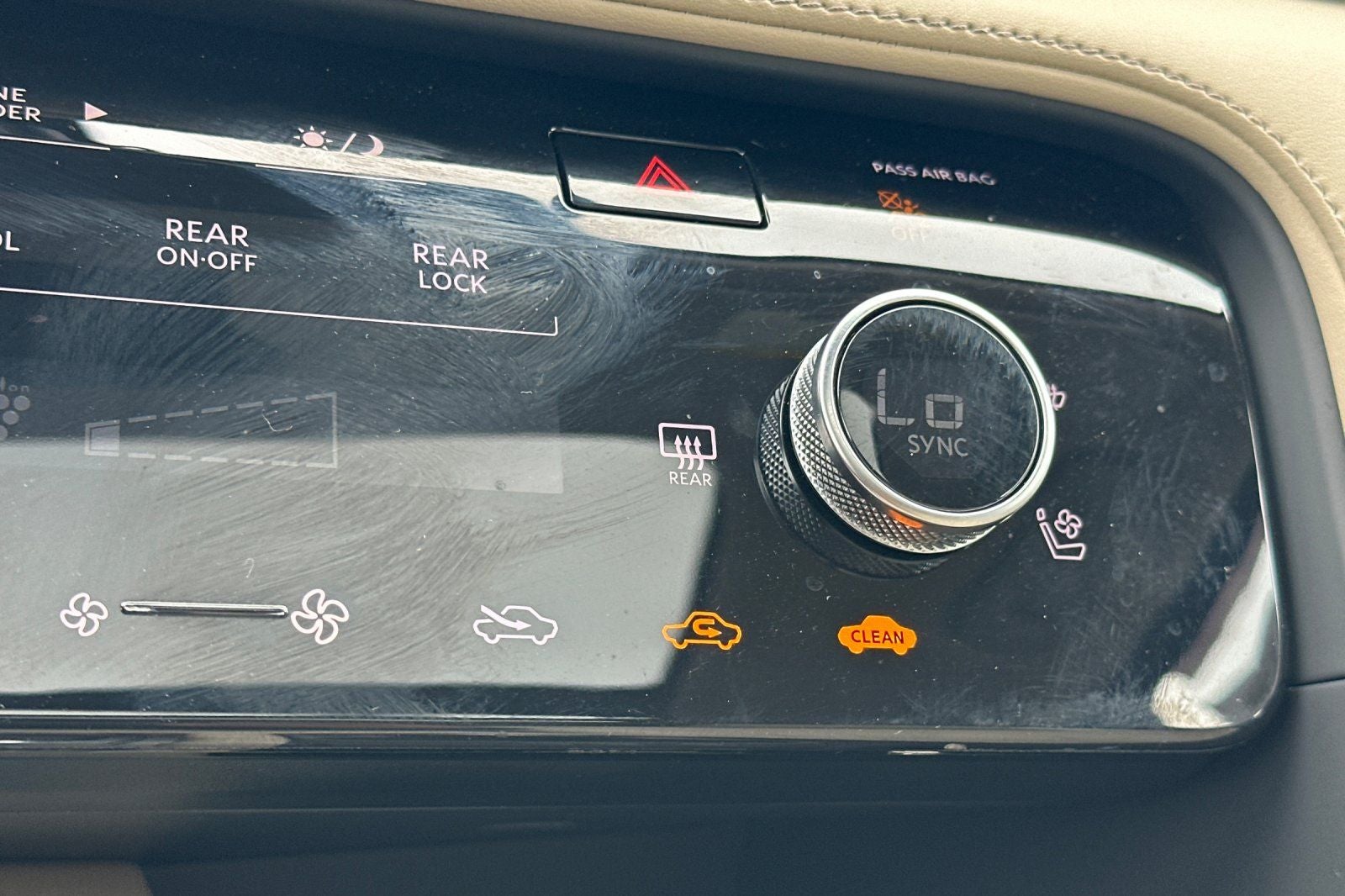 2025 INFINITI QX60 Sensory